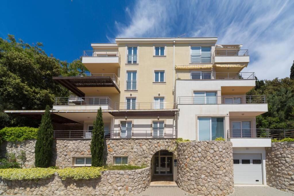 Blue Dream - Stylish With Stunning Sea View *